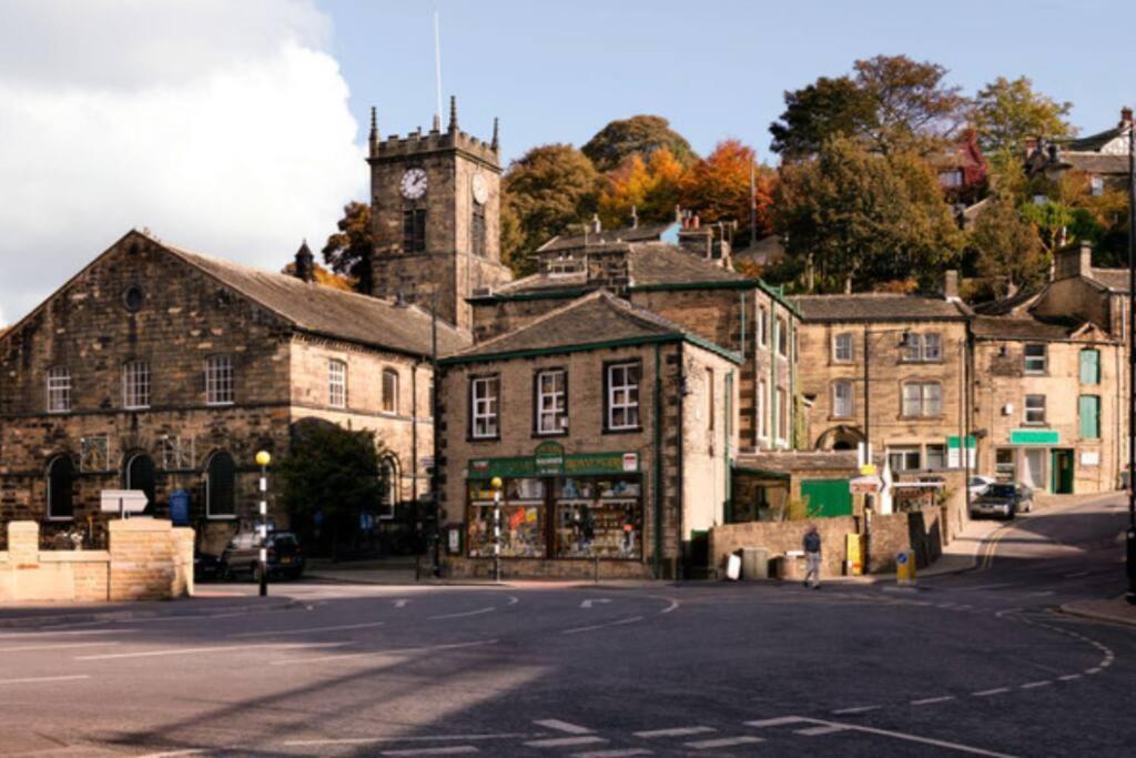 Cottage In Holmfirth Centre Exterior foto